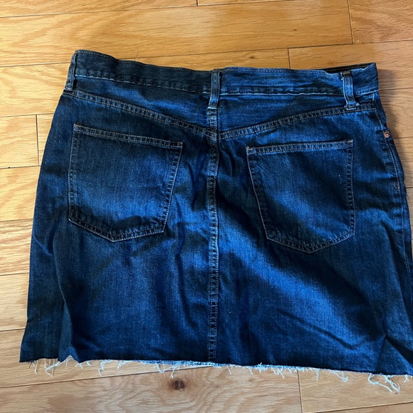 Denim mini skirt - Picture 2 of 3